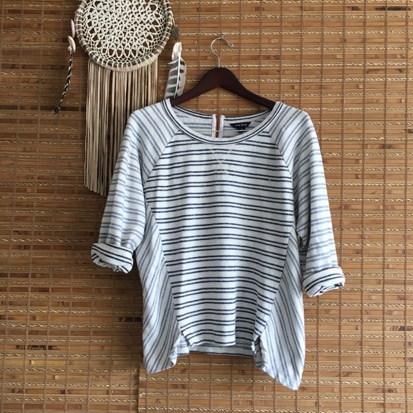 Lucky Brand Sweaters - Lucky Brand •Crew Neck Sweater•